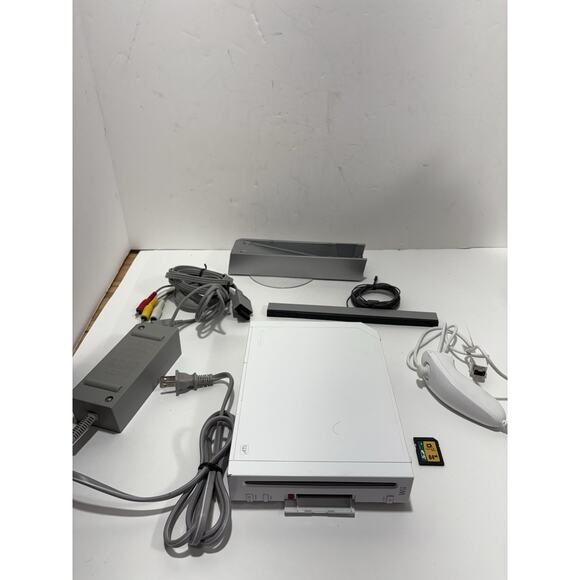 Nintendo RVL-001 Wii Console Bundle W Memory Card, Sensor Bar & Accessories